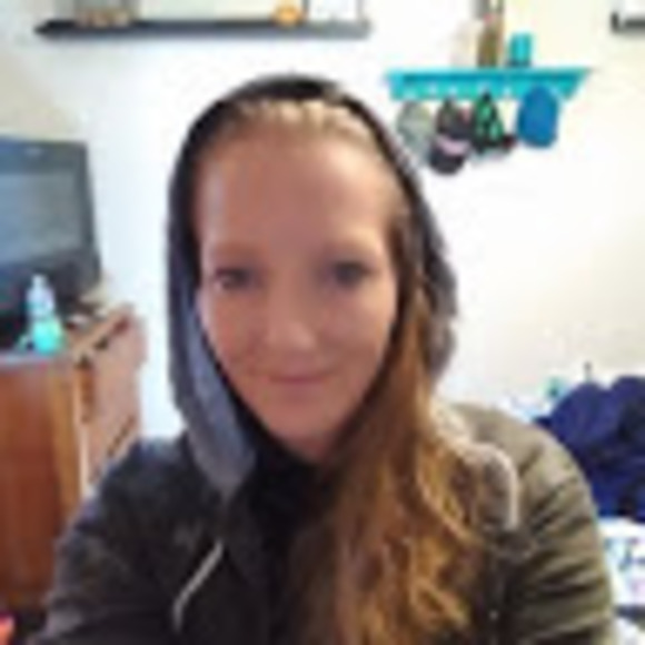 Meet your Posher, Sondra - Picture 1 of 1